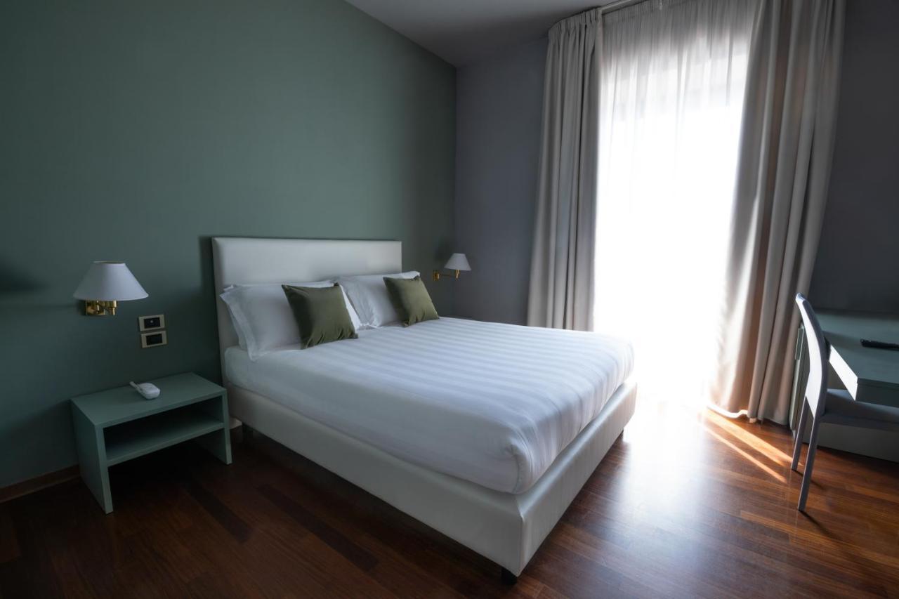 Hotel Enzo Porto Recanati Extérieur photo
