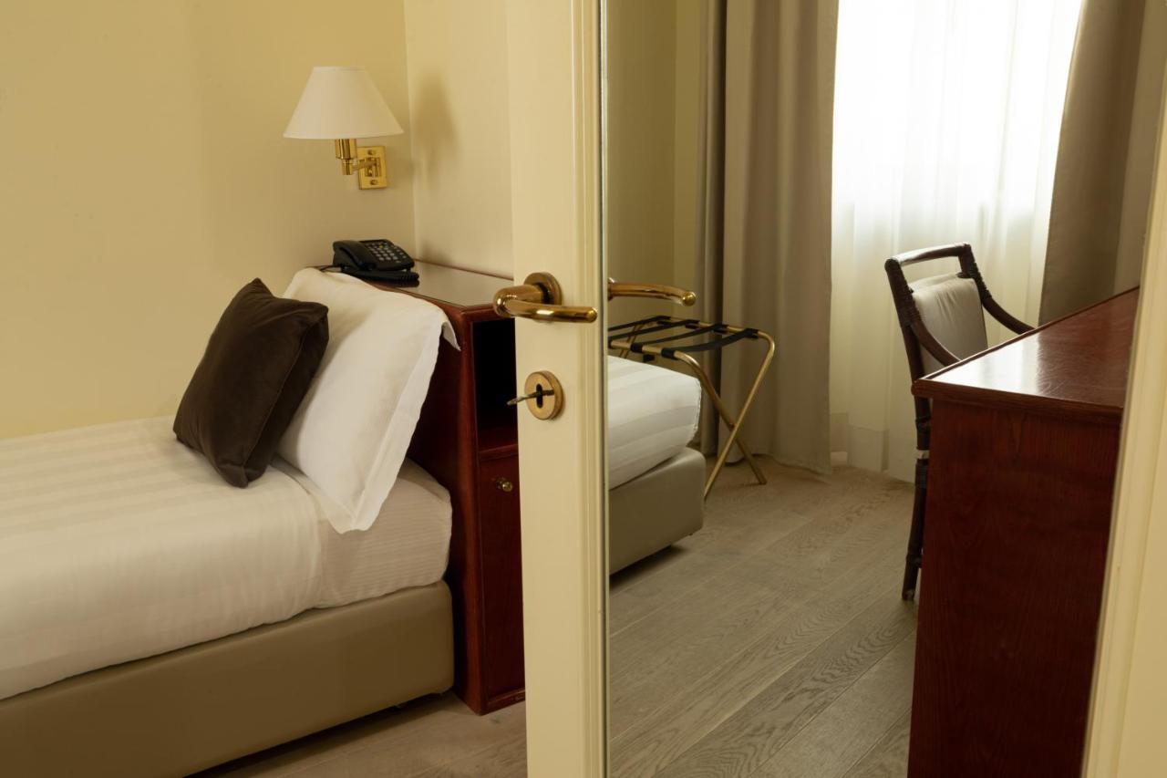 Hotel Enzo Porto Recanati Extérieur photo