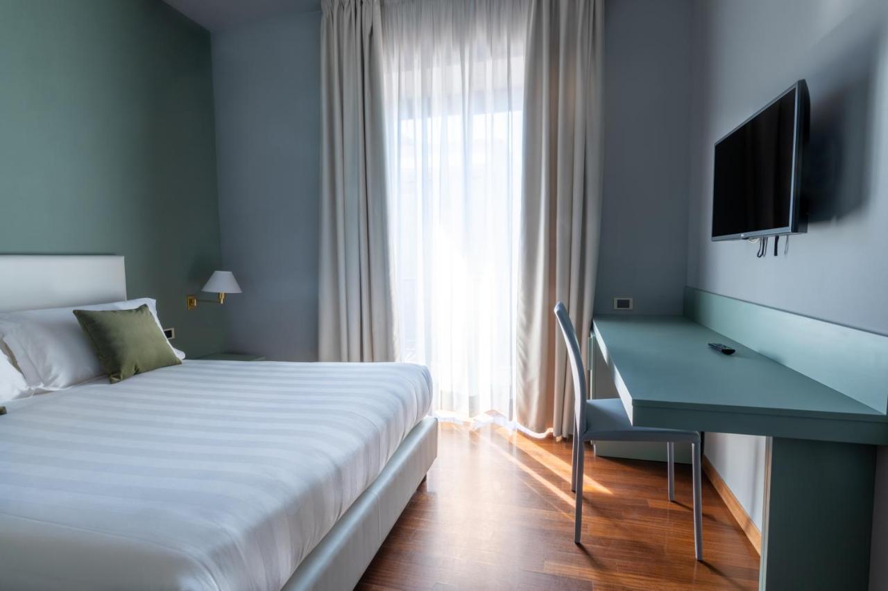 Hotel Enzo Porto Recanati Extérieur photo