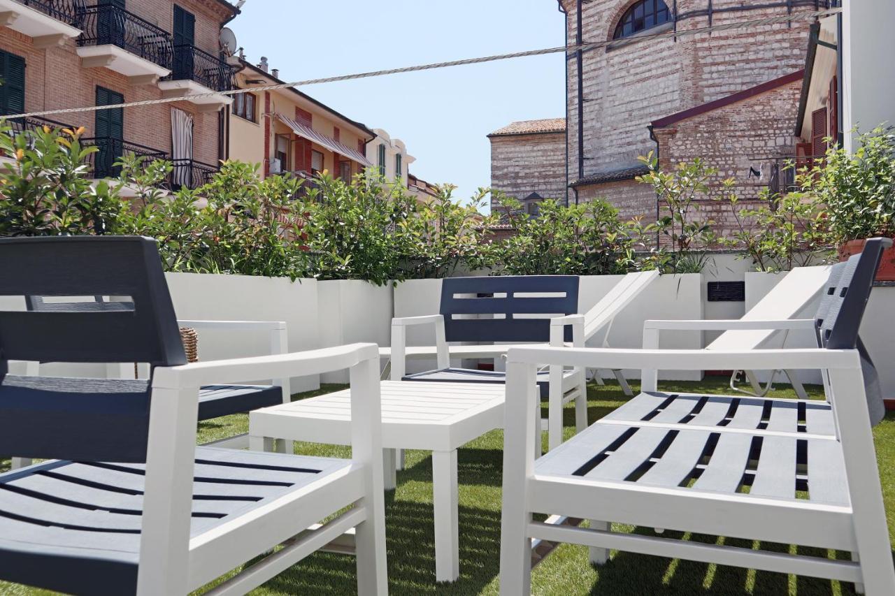 Hotel Enzo Porto Recanati Extérieur photo
